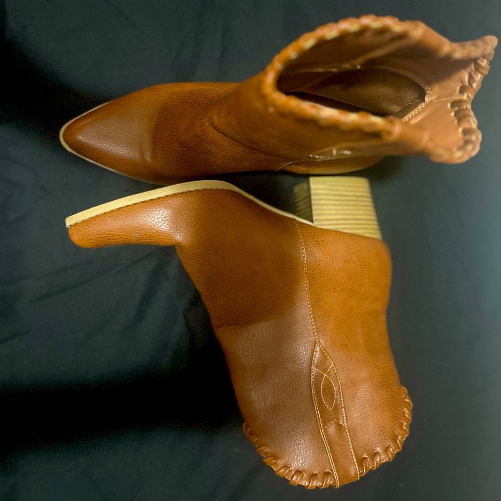 Brown booties size 7.5. Worn once for new years! Brand Wild Diva